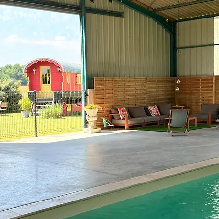 La Roulotte Pop Des Grillots 3* Beaulon